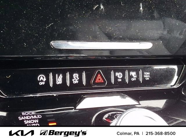 Used 2023 Jeep Wagoneer 4WD w/ Convenience Group I image 27