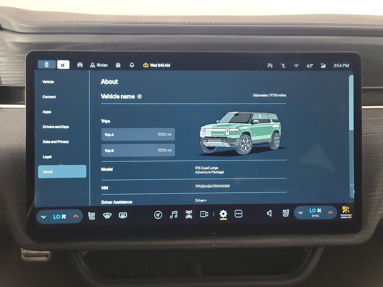 Used 2024 Rivian R1S Adventure AWD/4WD image 29
