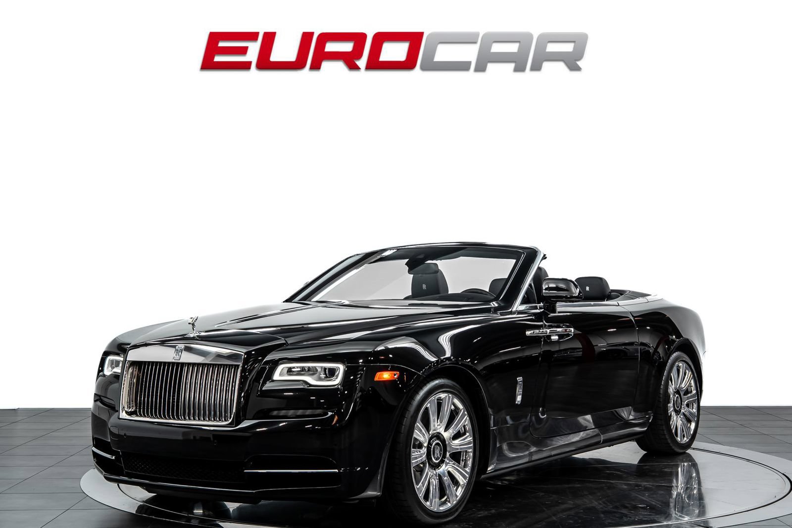Used 2017 Rolls-Royce Dawn RWD image 1
