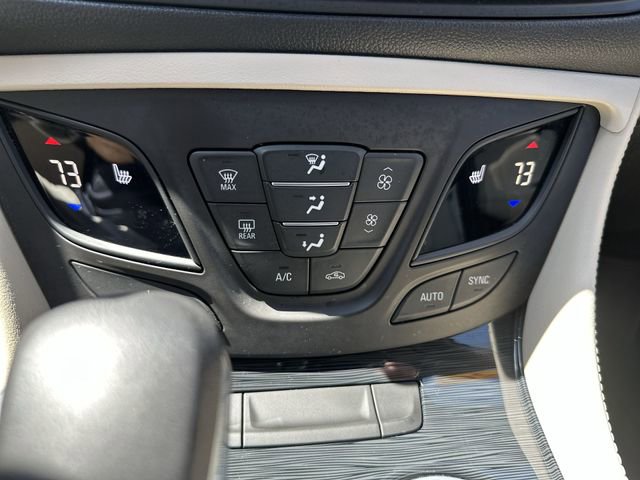 Used 2018 Buick Envision Premium AWD/4WD image 19