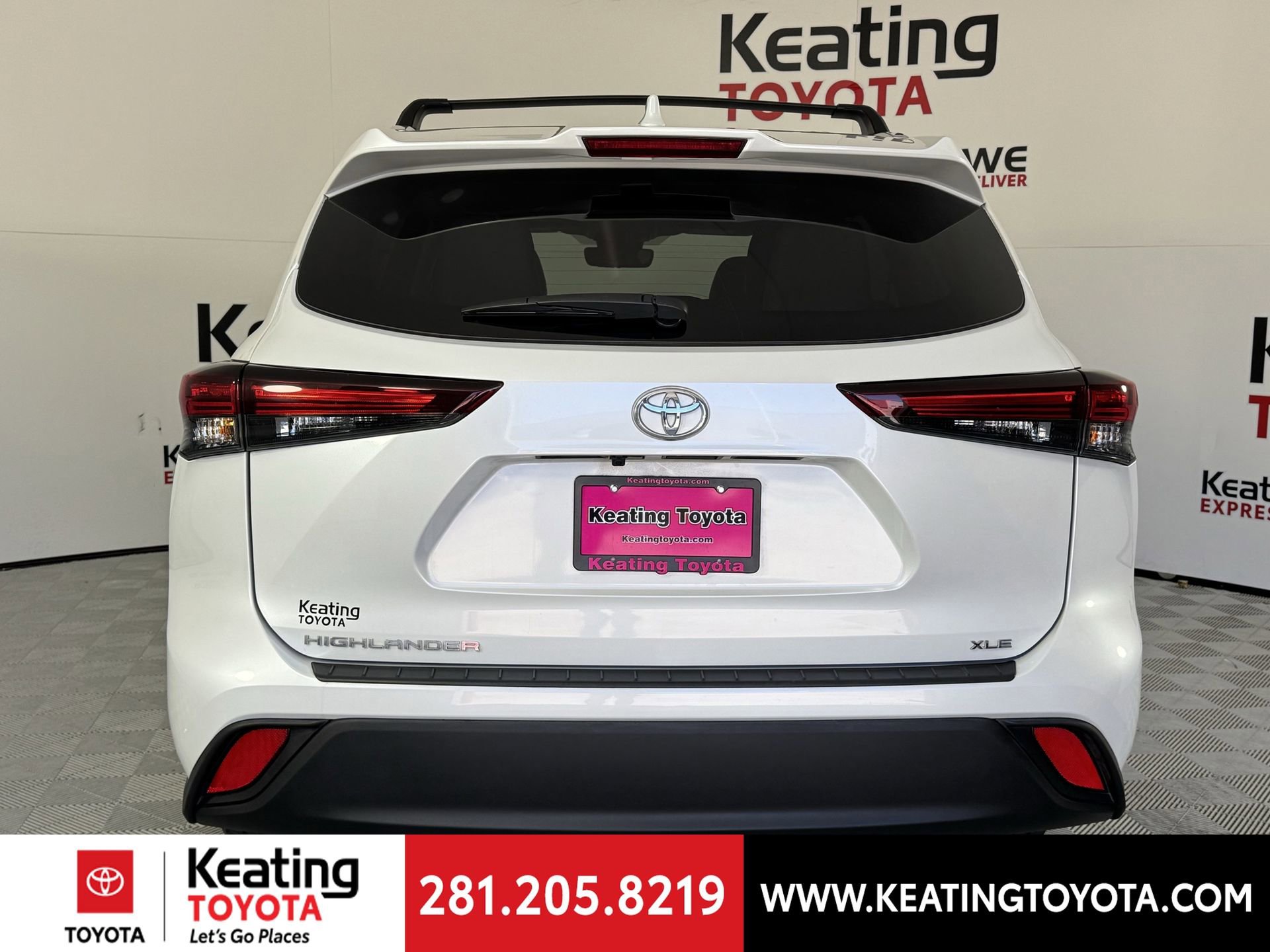 Used 2025 Toyota Highlander XLE image 6