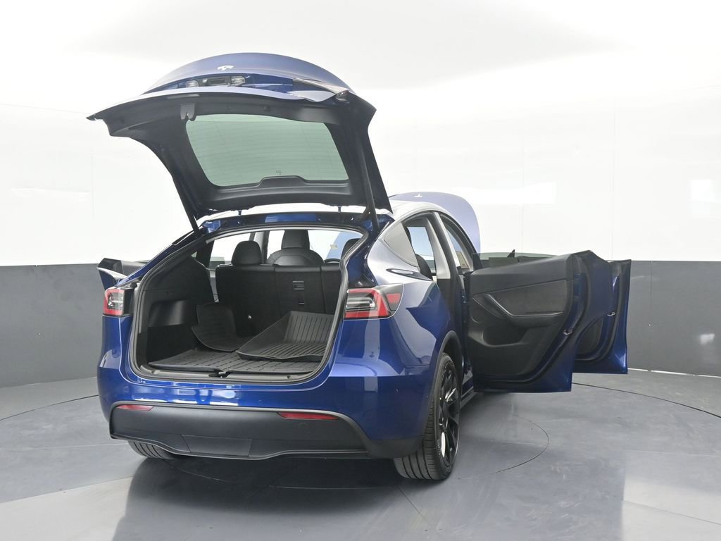 Used 2021 Tesla Model Y Long Range image 76