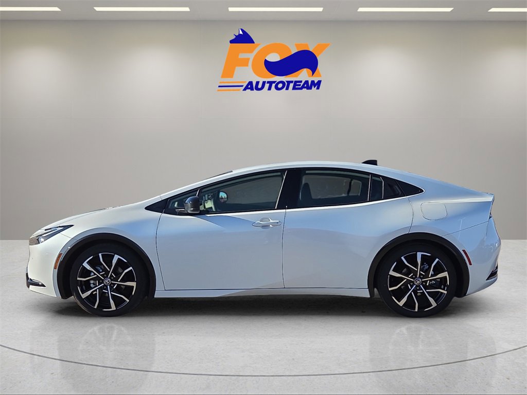 New 2026 Toyota Prius Plug-In Hybrid image 2