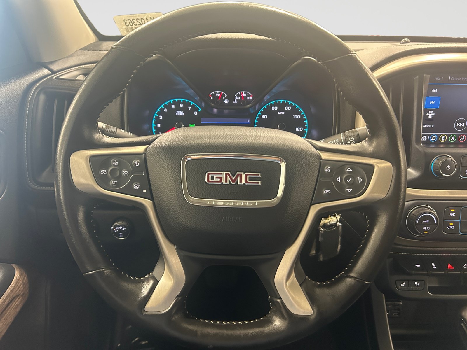Used 2022 GMC Canyon Denali AWD/4WD image 13