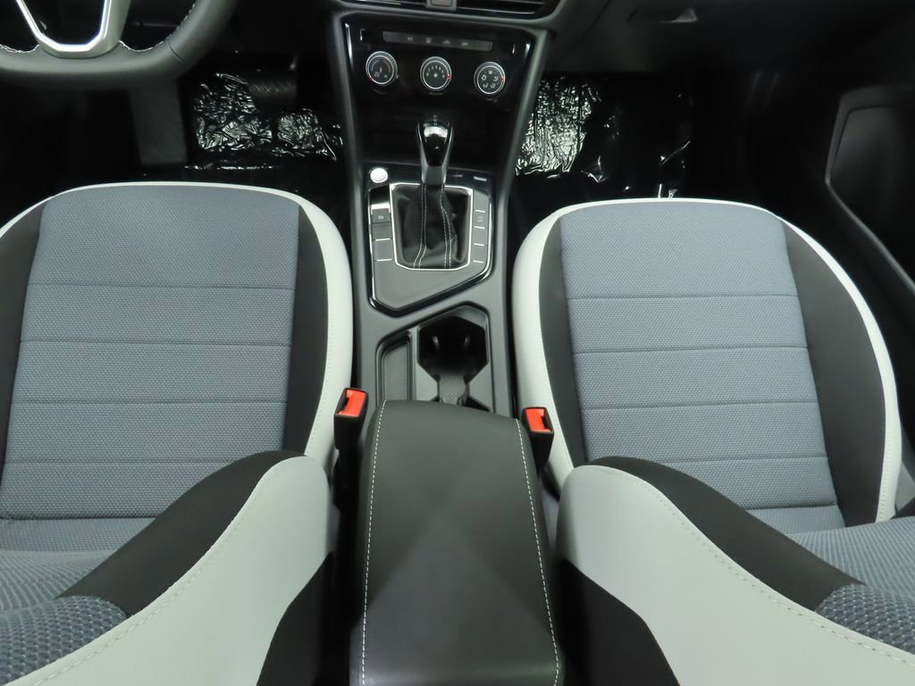 Used 2025 Volkswagen Taos S FWD image 16