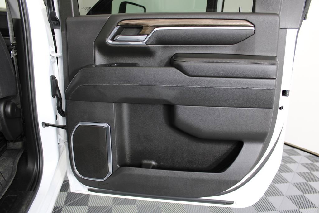 Used 2024 Chevrolet Silverado 3500 LT w/ Convenience Package AWD/4WD image 30