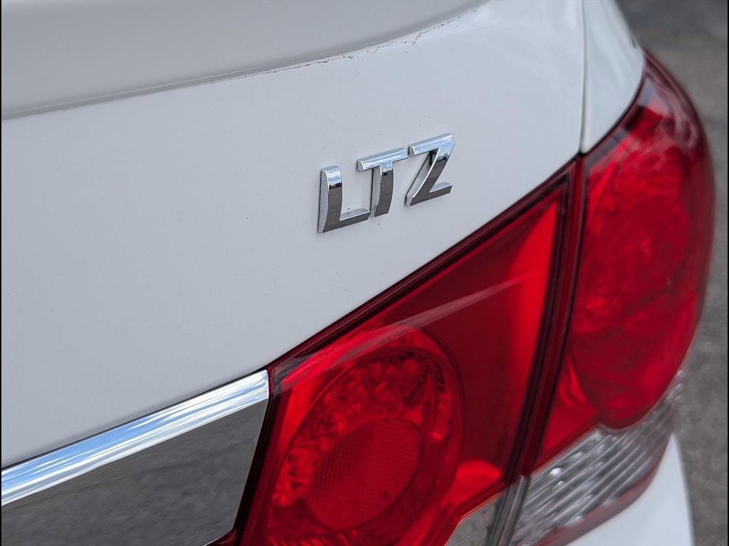 Used 2014 Chevrolet Cruze LTZ w/ RS Package image 21