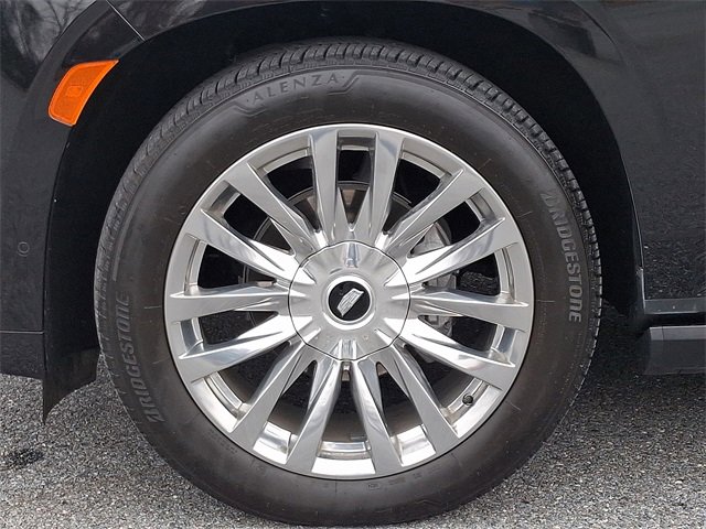 Used 2024 Cadillac Escalade ESV Premium Luxury w/ Performance Package image 8