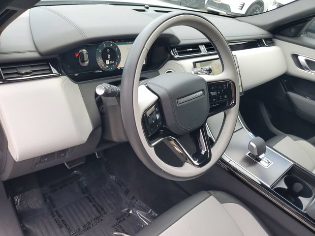 Certified 2026 Land Rover Range Rover Velar Dynamic SE AWD/4WD image 18
