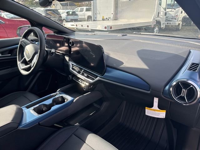 New 2026 Chevrolet Equinox EV LT FWD image 15