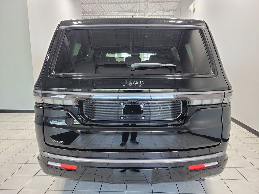 New 2026 Jeep Grand Wagoneer Limited w/ HD Trailer Tow Package AWD/4WD image 5