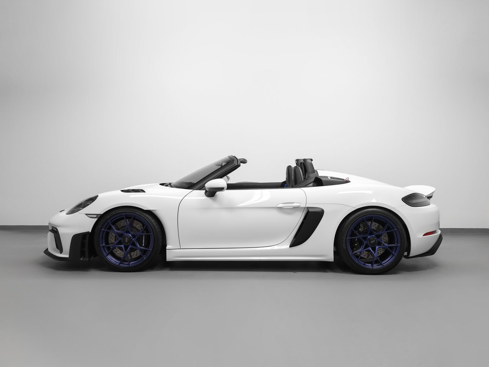 Certified 2025 Porsche 718 Boxster Spyder RS w/ Light Design Package RWD image 2