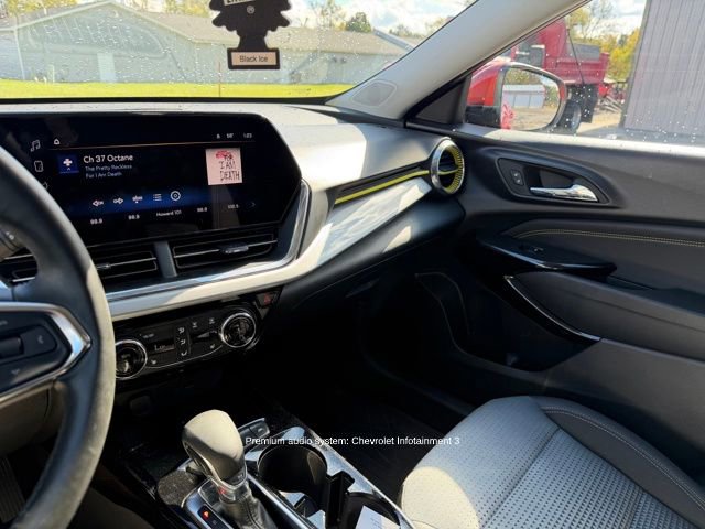 Used 2024 Chevrolet Trax LT w/ Driver Confidence Package image 22