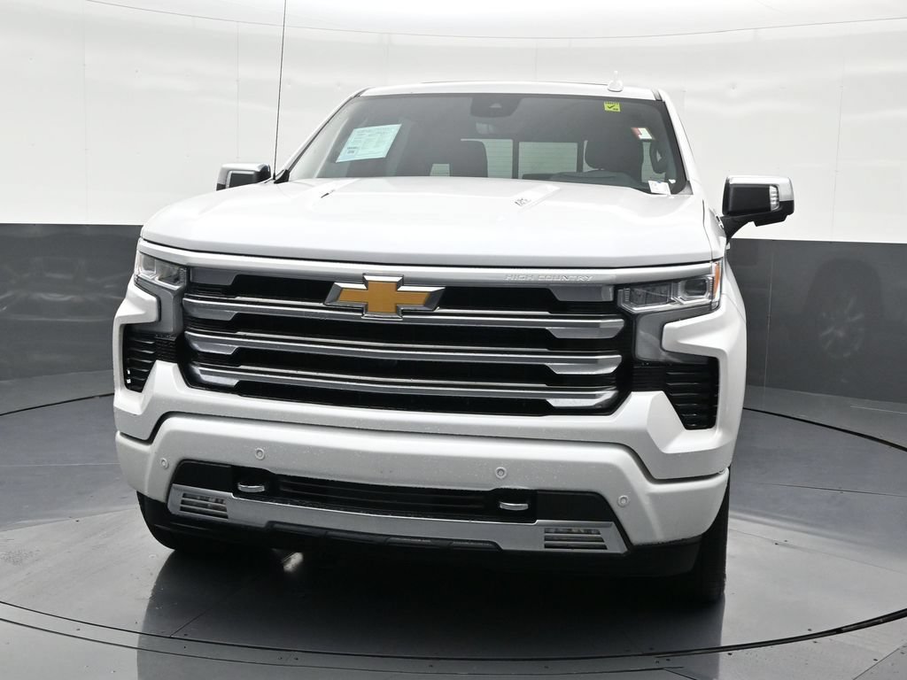 Used 2025 Chevrolet Silverado 1500 High Country w/ High Country Premium Package AWD/4WD image 8