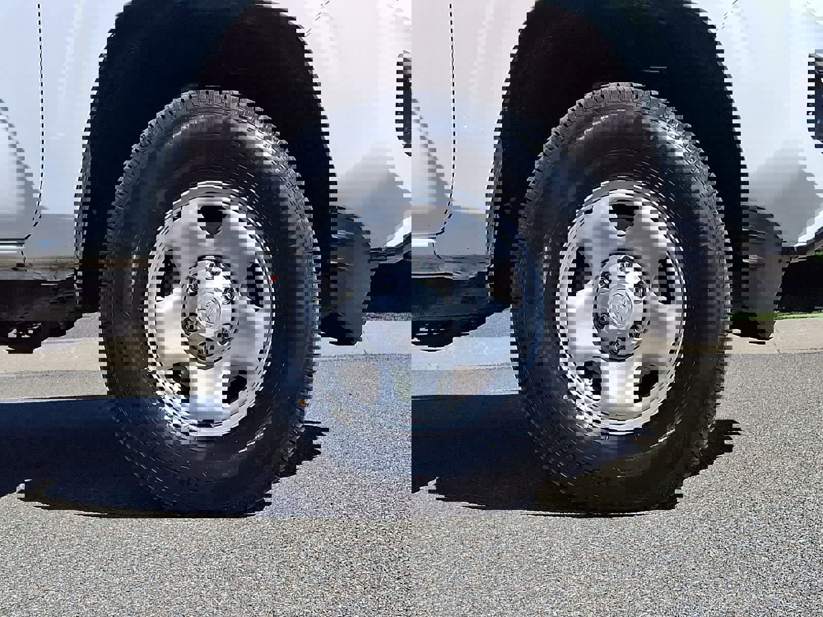 Certified 2023 Toyota Tacoma SR w/ SR Convenience Package image 33