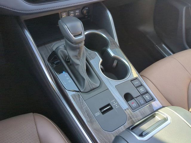 Certified 2025 Toyota Highlander Limited image 15