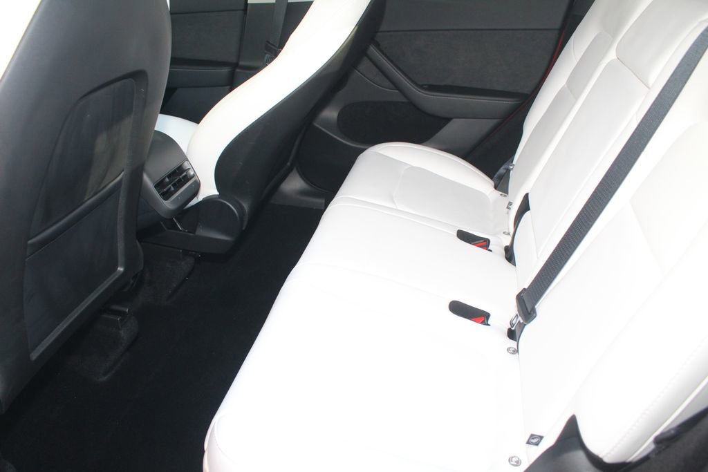 Used 2025 Tesla Model Y Performance AWD/4WD image 5