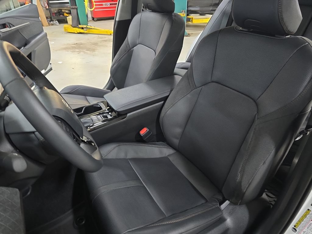 Certified 2025 Toyota Camry XLE AWD/4WD image 18