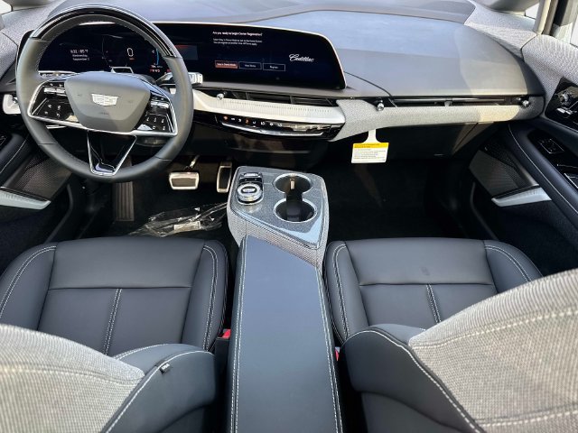 New 2027 Cadillac Optiq Sport w/ LPO, Floor Liner Package AWD/4WD image 15