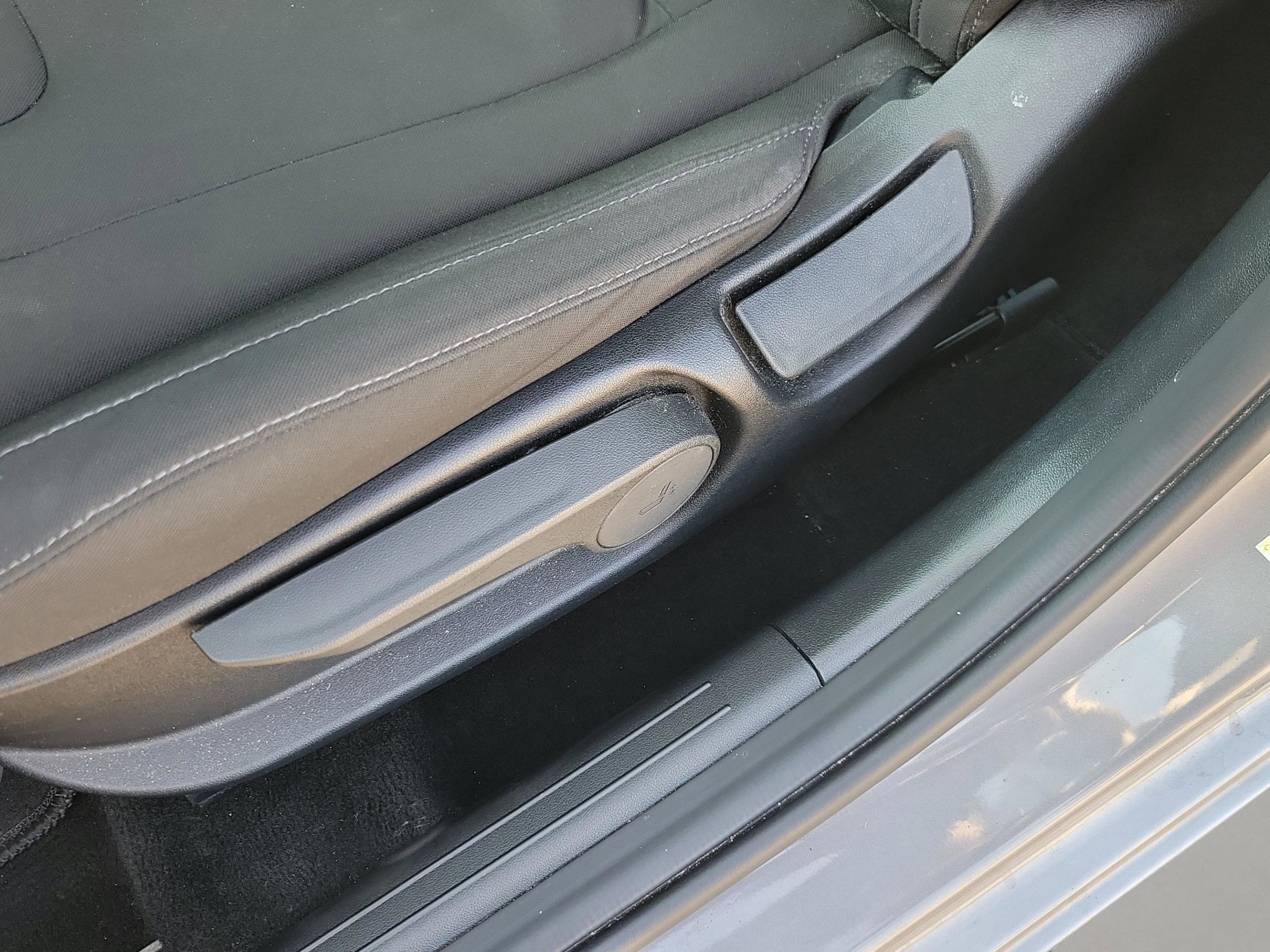 Certified 2021 Hyundai Elantra SEL w/ Convenience Package image 16