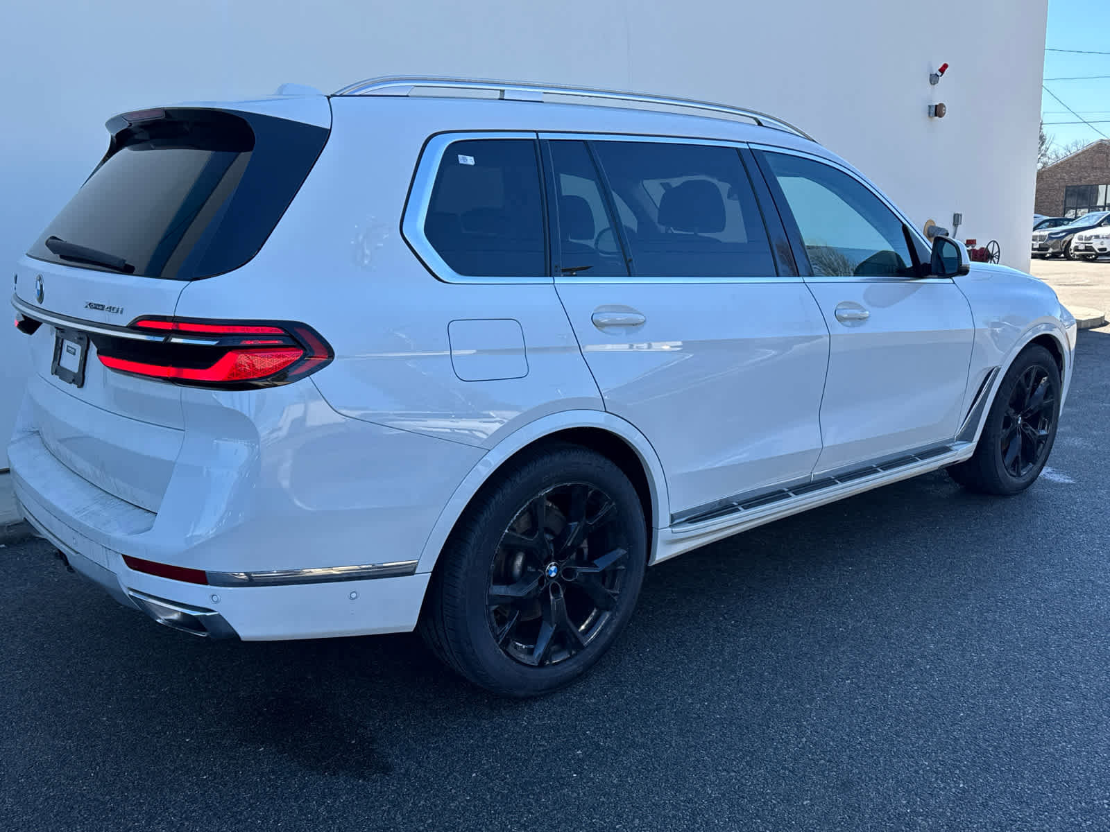 Certified 2023 BMW X7 xDrive40i image 4