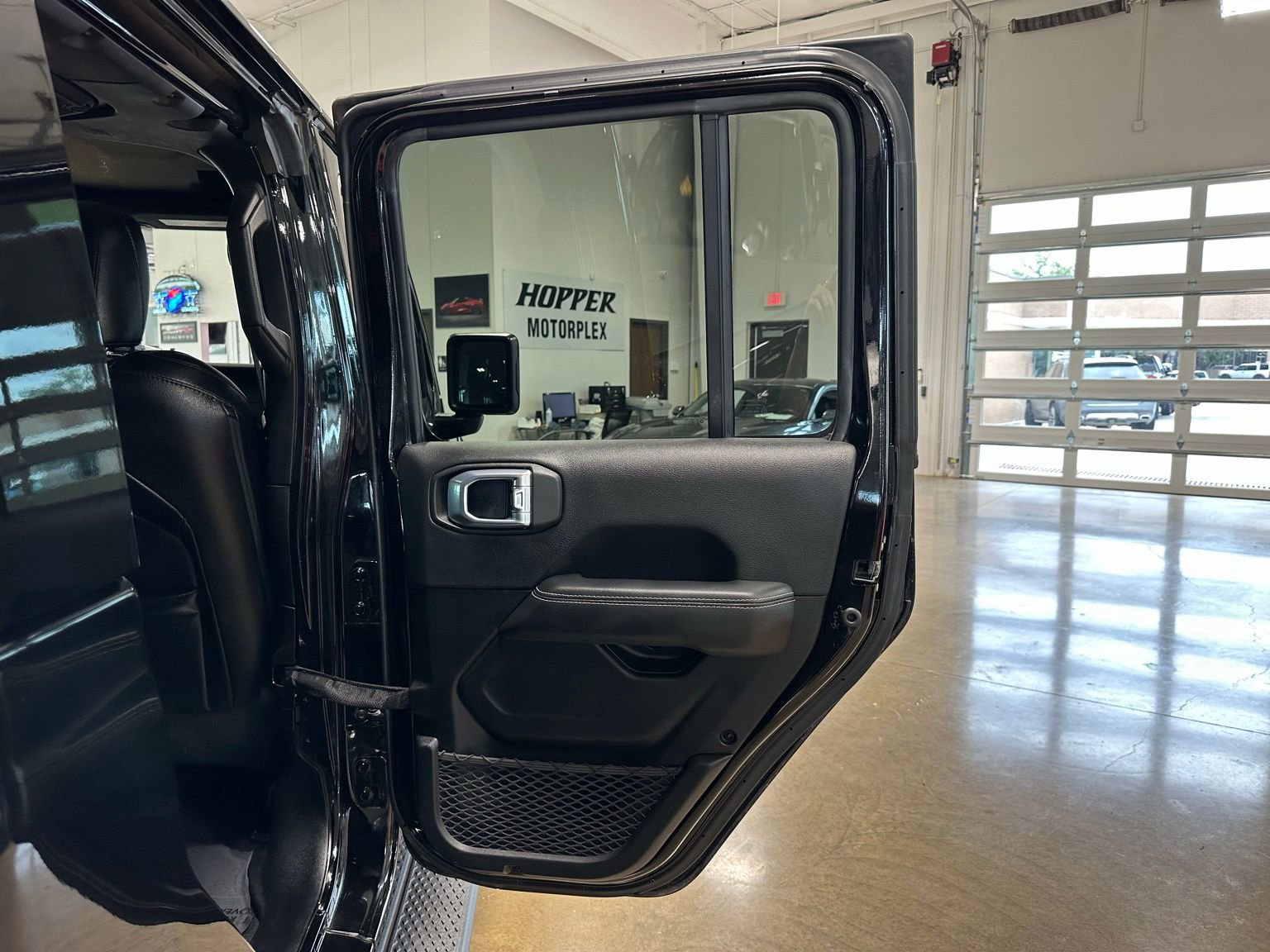 Used 2021 Jeep Gladiator Overland w/ Popular Equipment Package AWD/4WD image 42