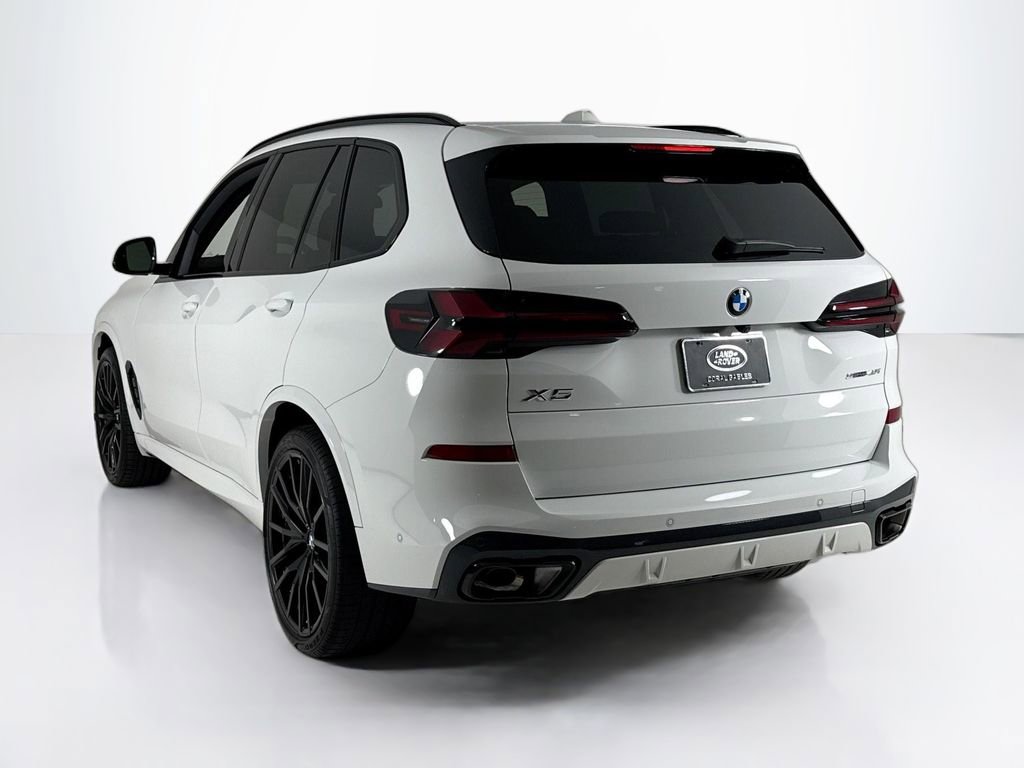 Used 2024 BMW X5 sDrive40i w/ M Sport Package image 3
