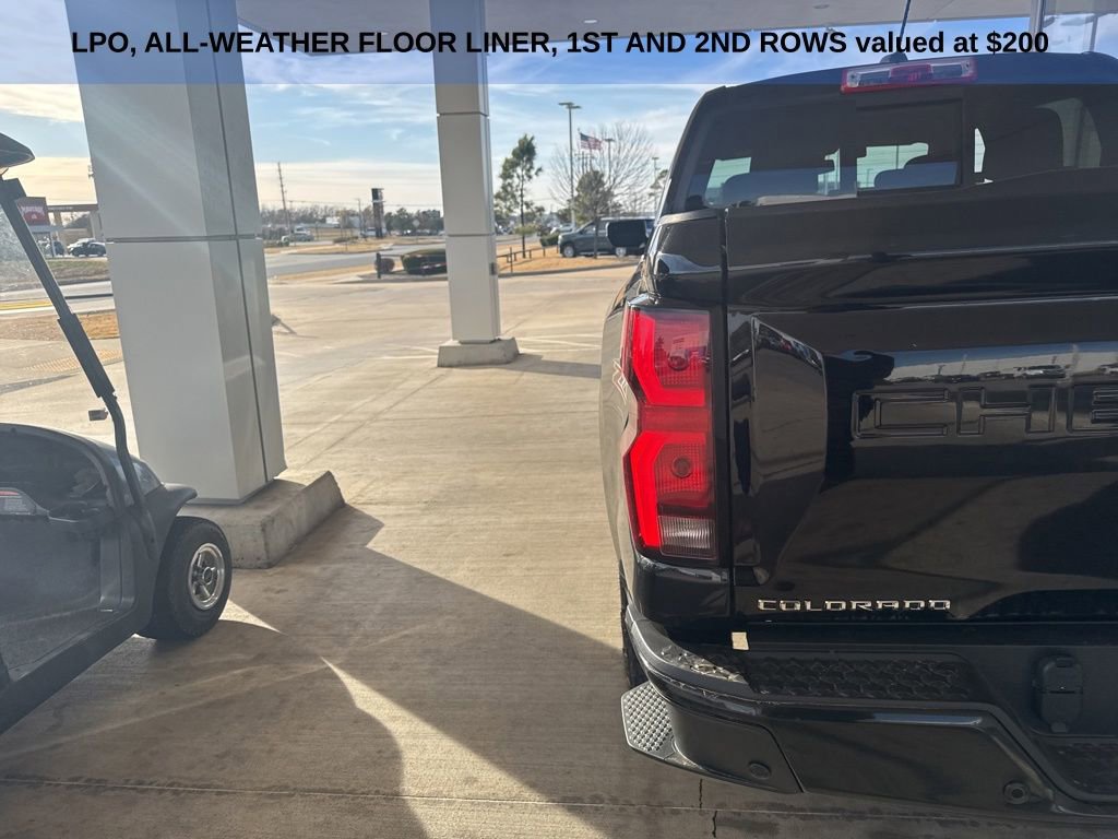 Used 2023 Chevrolet Colorado Z71 w/ Z71 Convenience Package 2 image 10