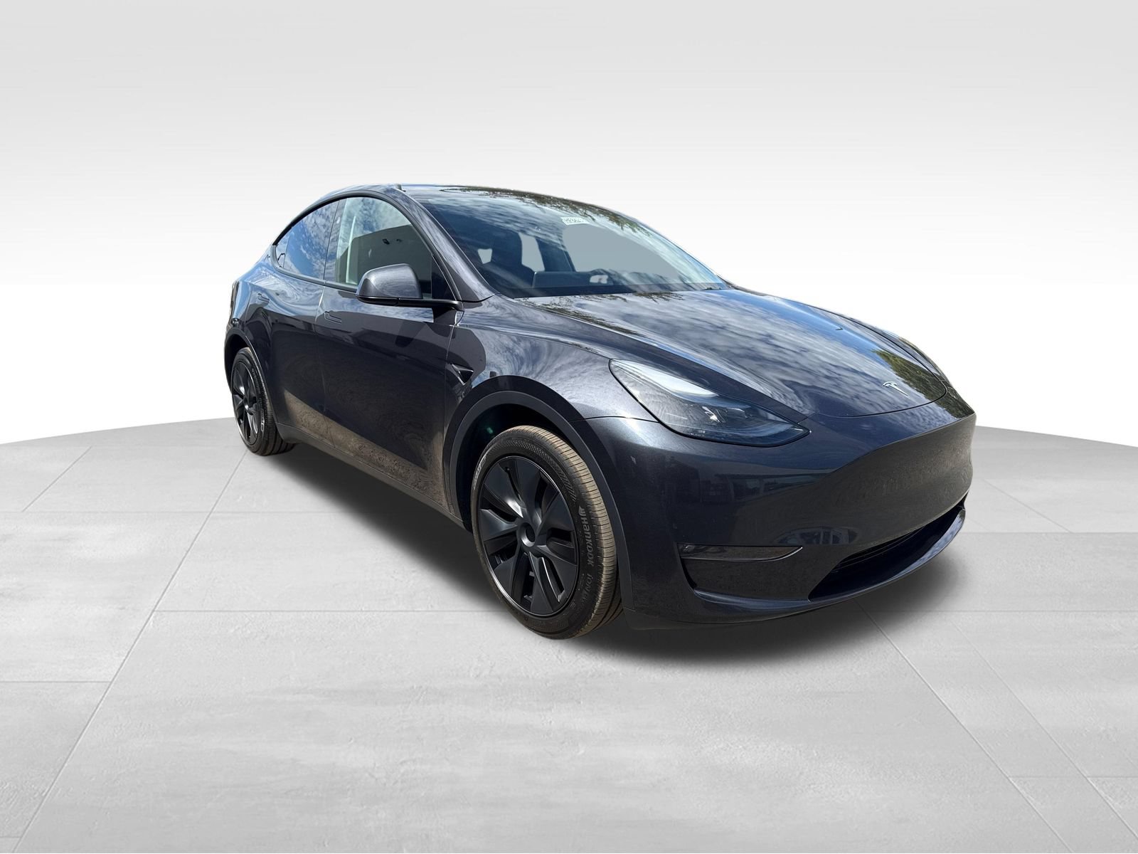 Used 2024 Tesla Model Y Long Range AWD/4WD image 7