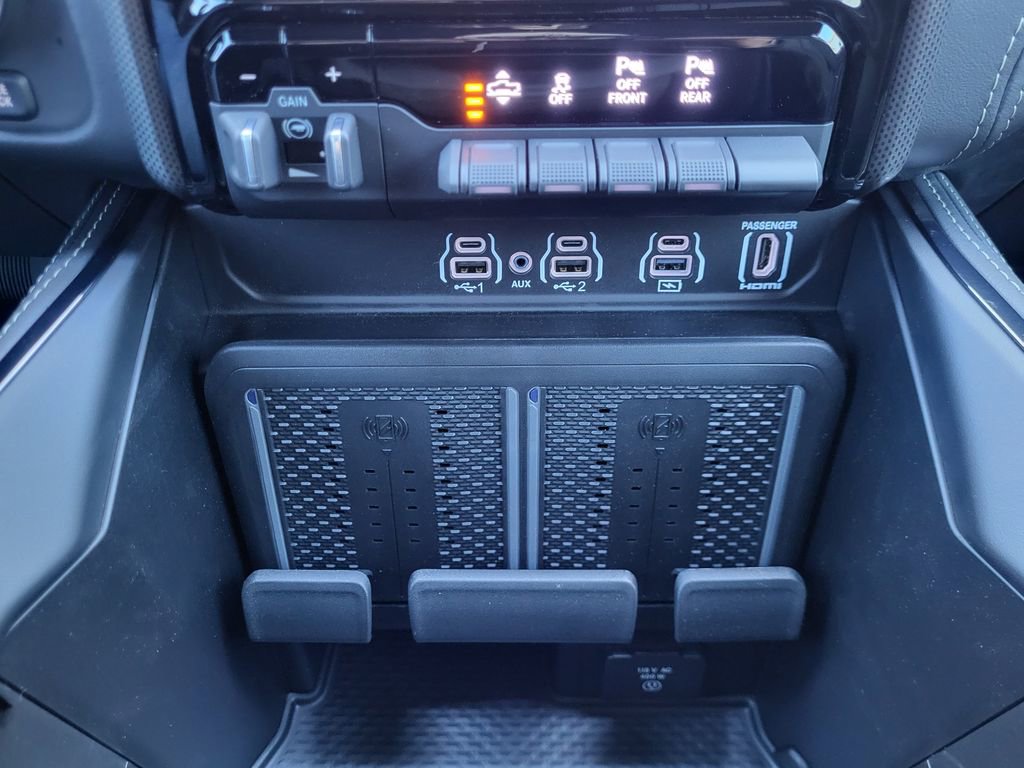 New 2026 RAM 1500 Limited w/ Off Road Group image 27