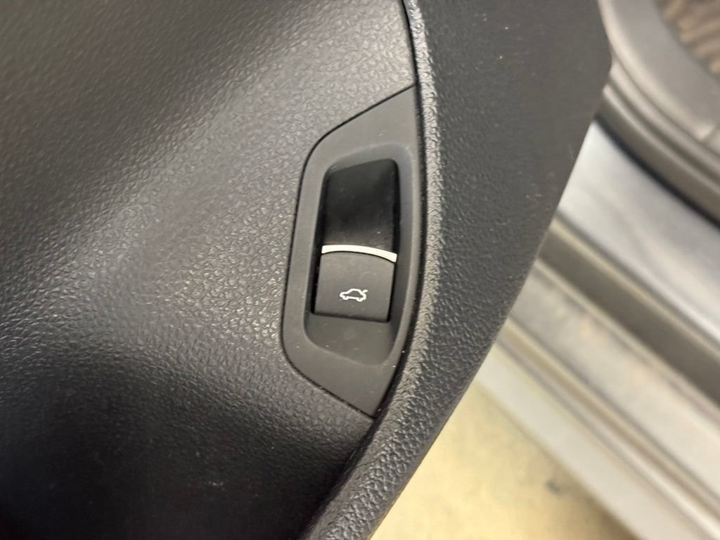 Used 2013 Volkswagen Passat 2.5 SE FWD image 11