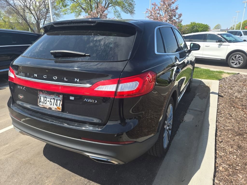 Used 2017 Lincoln MKX Reserve w/ Lincoln MKX Climate Package AWD/4WD image 5