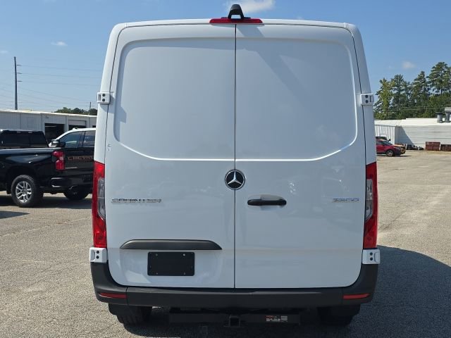 Used 2025 Mercedes-Benz Sprinter 2500 image 4
