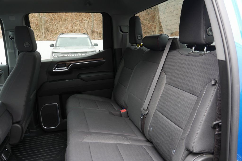 Used 2022 Chevrolet Silverado 1500 LT w/ Z71 Off-Road Package image 25