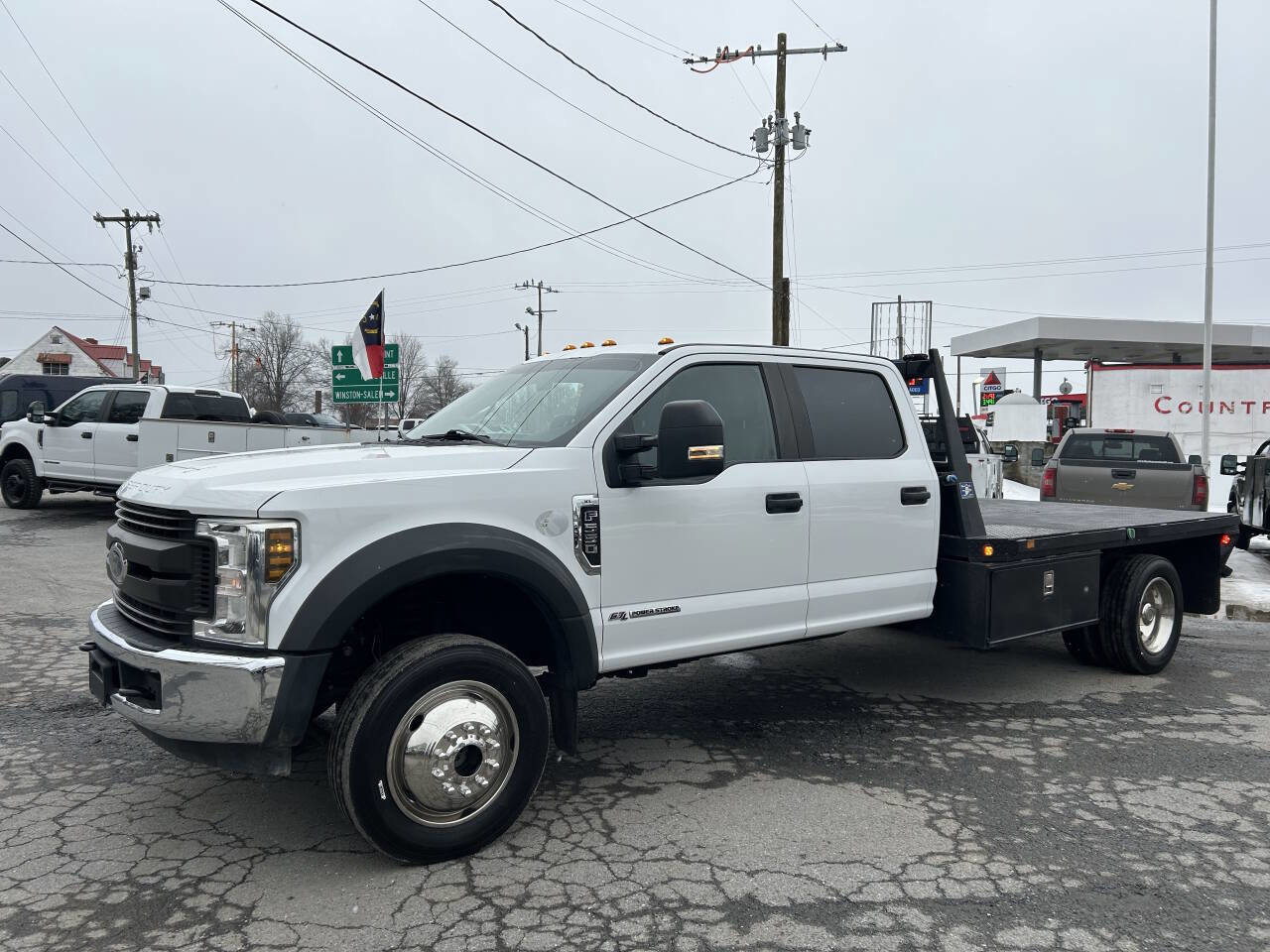 Used 2019 Ford F550 4x4 Crew Cab Super Duty image 2