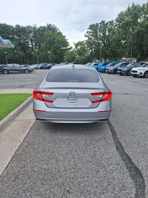 Used 2019 Honda Accord EX image 5