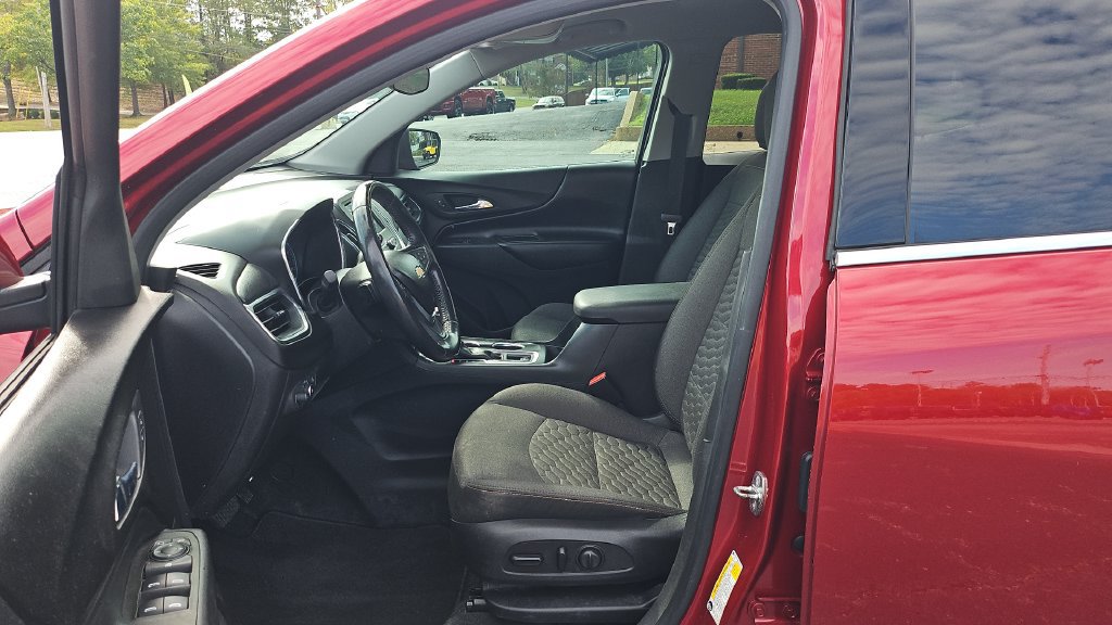 Used 2020 Chevrolet Equinox LT FWD image 4