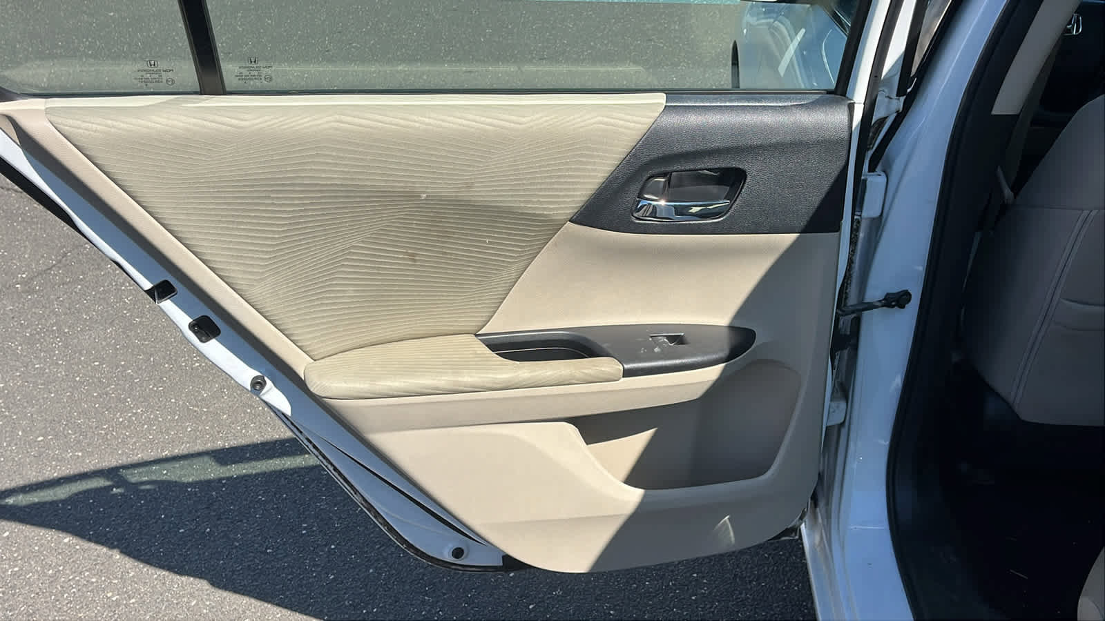 Used 2016 Honda Accord LX image 17