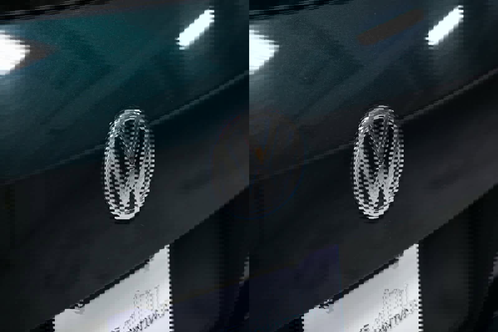 Used 2019 Volkswagen Tiguan SE w/ Panoramic Sunroof Package image 31