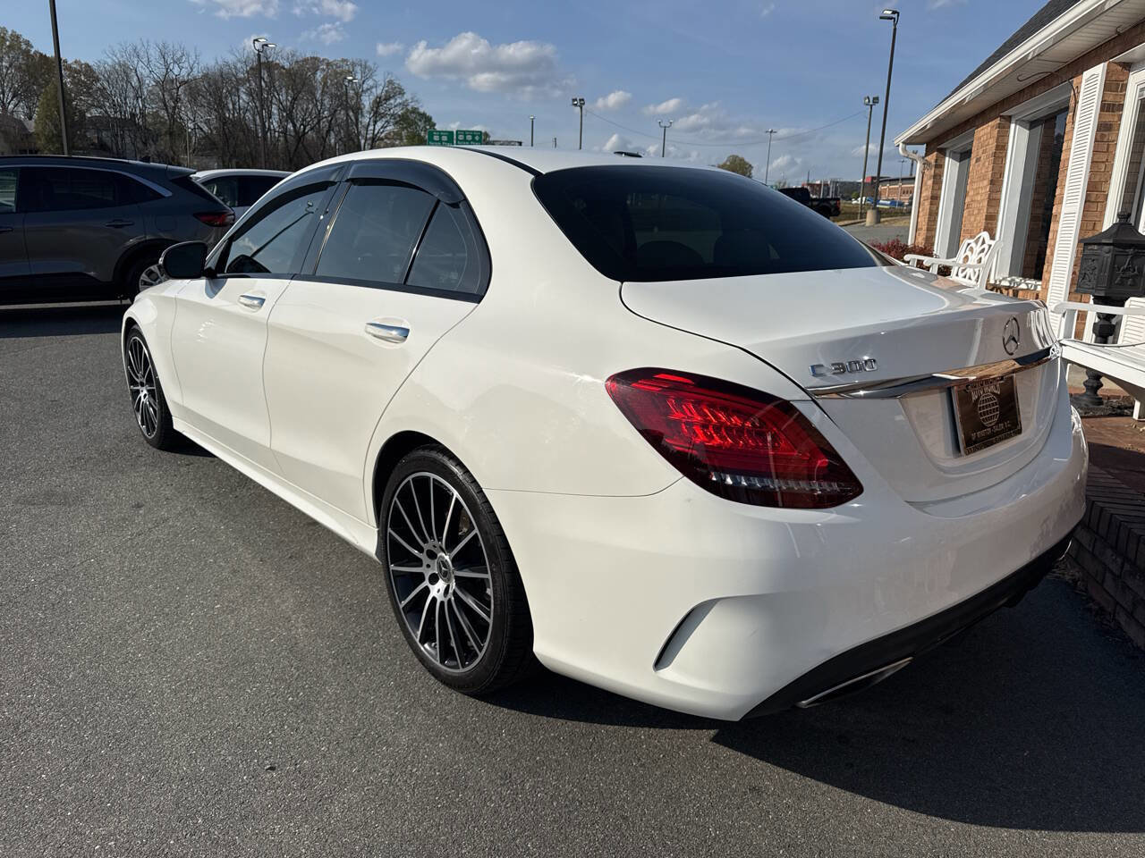Used 2019 Mercedes-Benz C 300 Sedan w/ AMG Line image 11