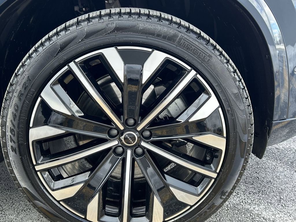 New 2026 Volvo XC90 B6 Ultra w/ Lounge Package image 13