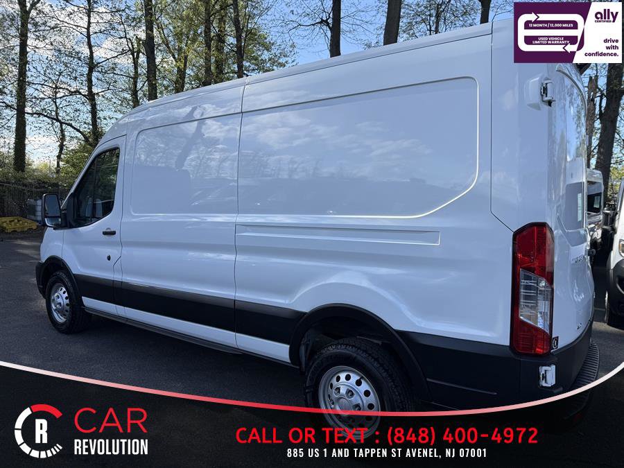 Used 2023 Ford Transit 250 Medium Roof AWD image 4