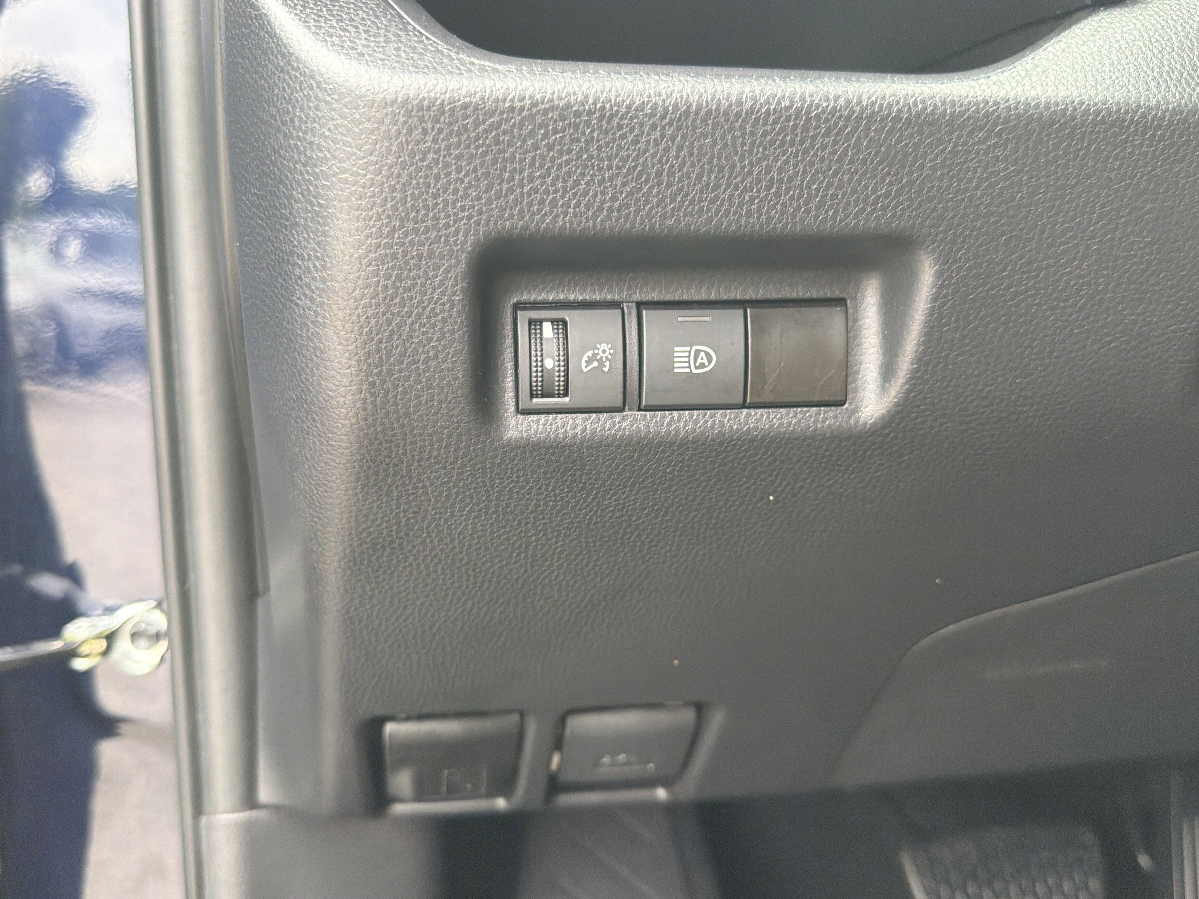 Certified 2024 Toyota RAV4 XLE AWD/4WD image 13