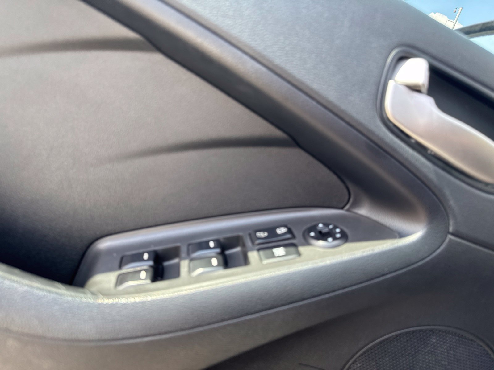 Used 2017 Kia Forte LX FWD image 13