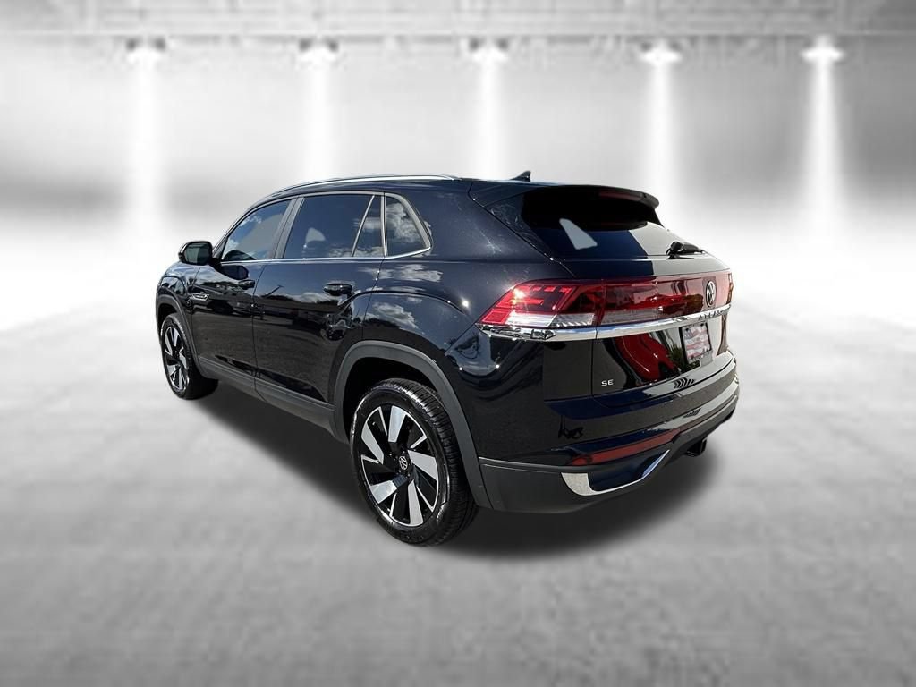 Used 2026 Volkswagen Atlas Cross Sport SE FWD image 7