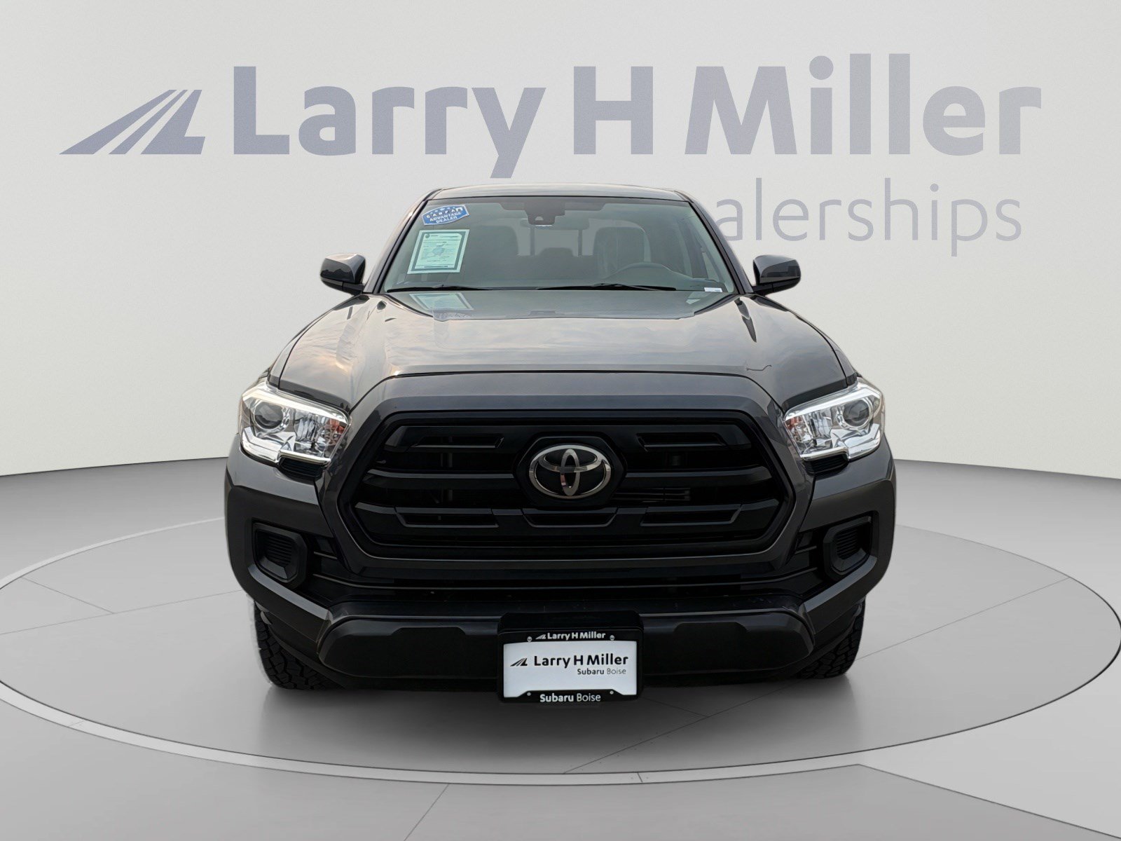 Used 2019 Toyota Tacoma SR AWD/4WD image 8