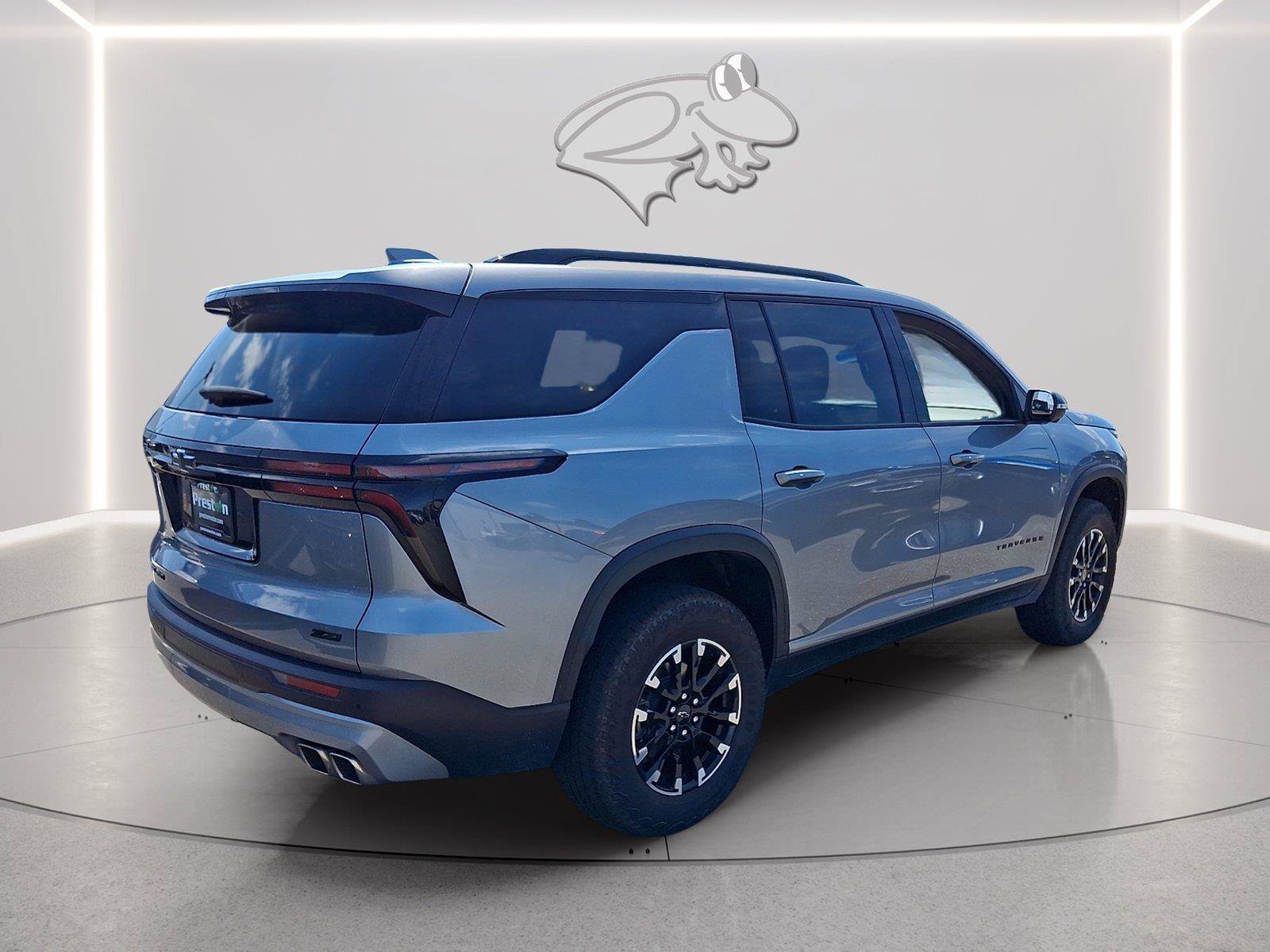 Used 2025 Chevrolet Traverse Z71 w/ Driver Confidence Package AWD/4WD image 4