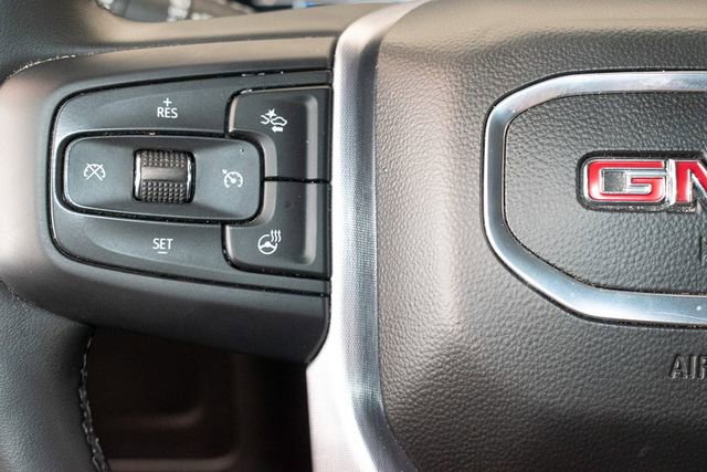 Used 2023 GMC Yukon SLT w/ SLT Luxury Package AWD/4WD image 26