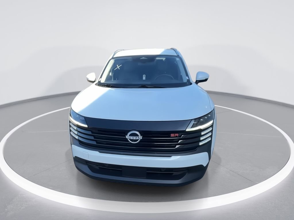 Used 2025 Nissan Kicks SR image 3