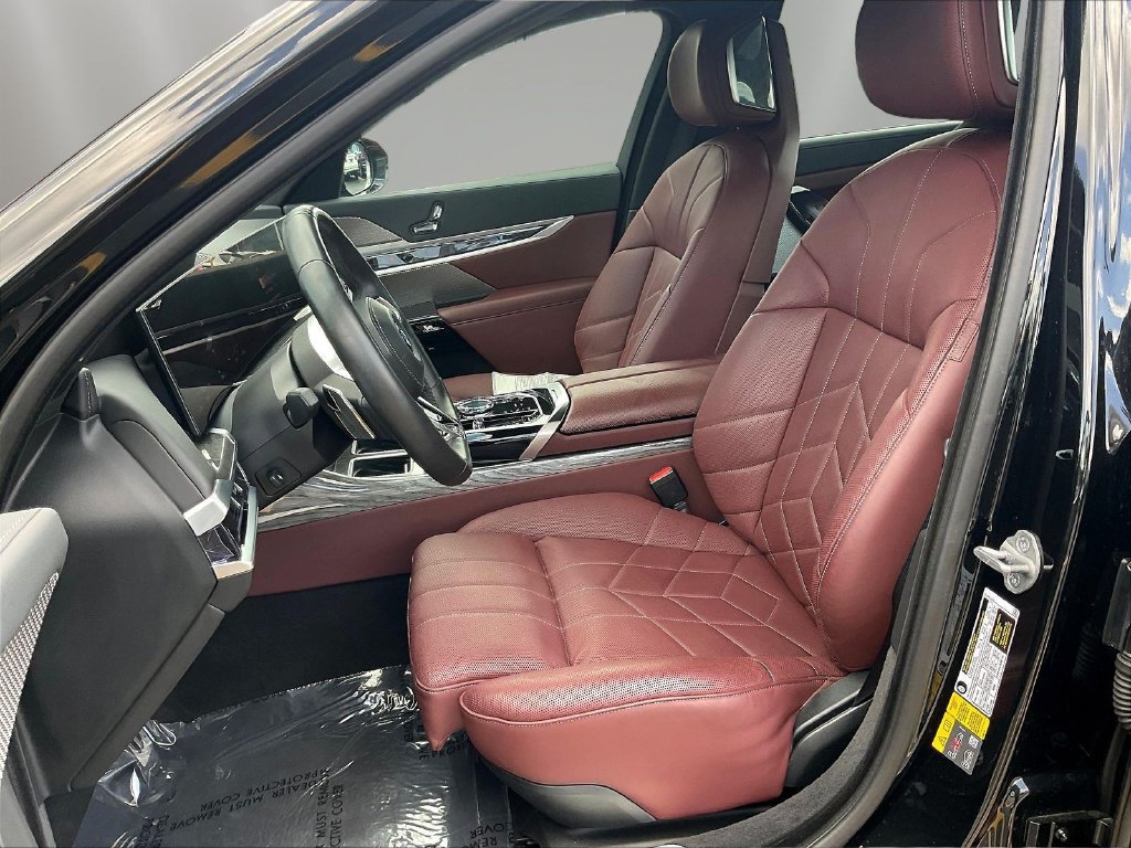 Used 2024 BMW i7 xDrive60 AWD/4WD image 20